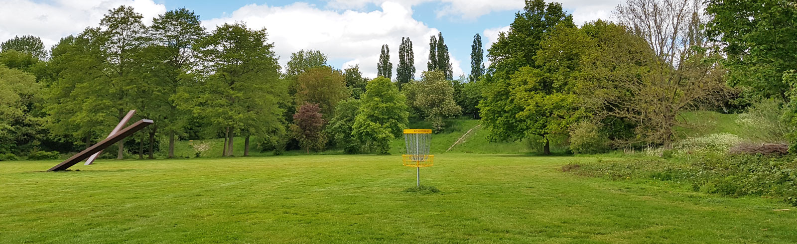 Foto stadspark disc golf baan